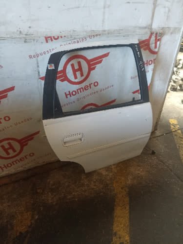 Puerta Trasera Derecha Chevrolet Classic 2011 - 5890153
