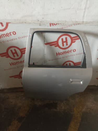 Puerta Trasera Izquierda Chevrolet Classic 2015 - 6019462