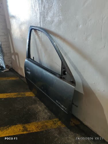 Puerta Delantera Derecha Chevrolet Classic 2011 - 6911162