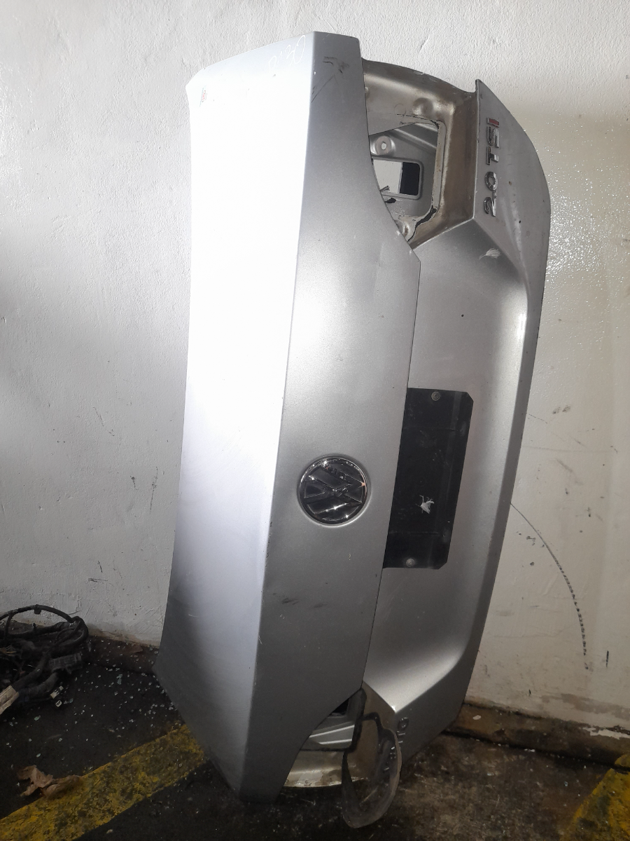 Tapa De Baul Volkswagen Vento 2011 - 7165329