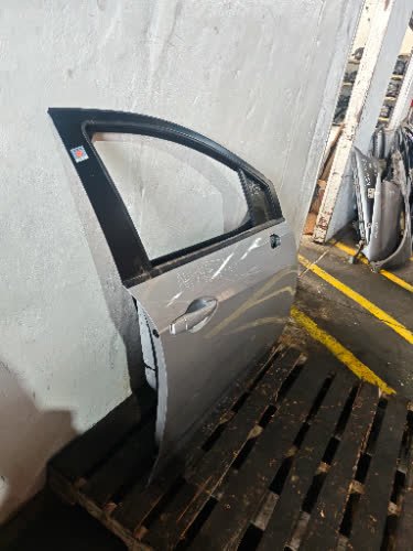 Puerta Delantera Derecha Nissan Versa 2025 - 6625986