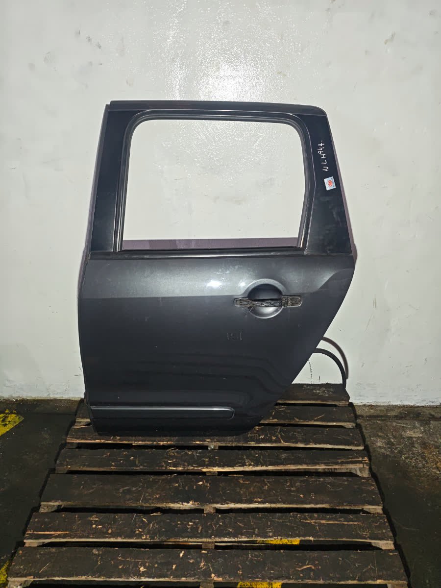 Puerta Trasera Izquierda Citroen  C3 Picasso 2014 - 7681406