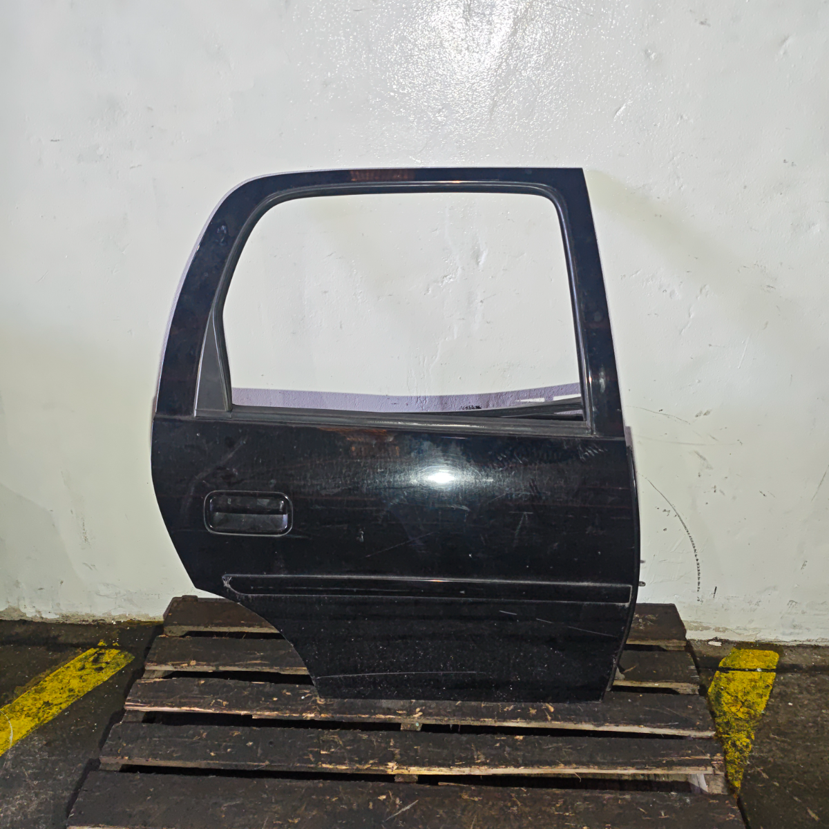 Puerta Trasera Derecha Chevrolet Classic 2016 - 7654890