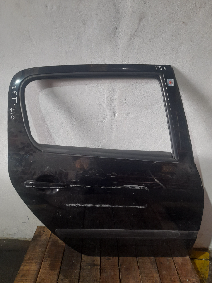 Puerta Trasera Derecha Peugeot 307 2009 - 7504166