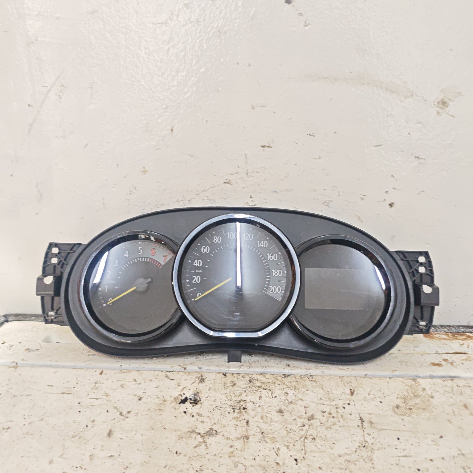 Inst. Tablero Renault Sandero 2023 - AA00117452