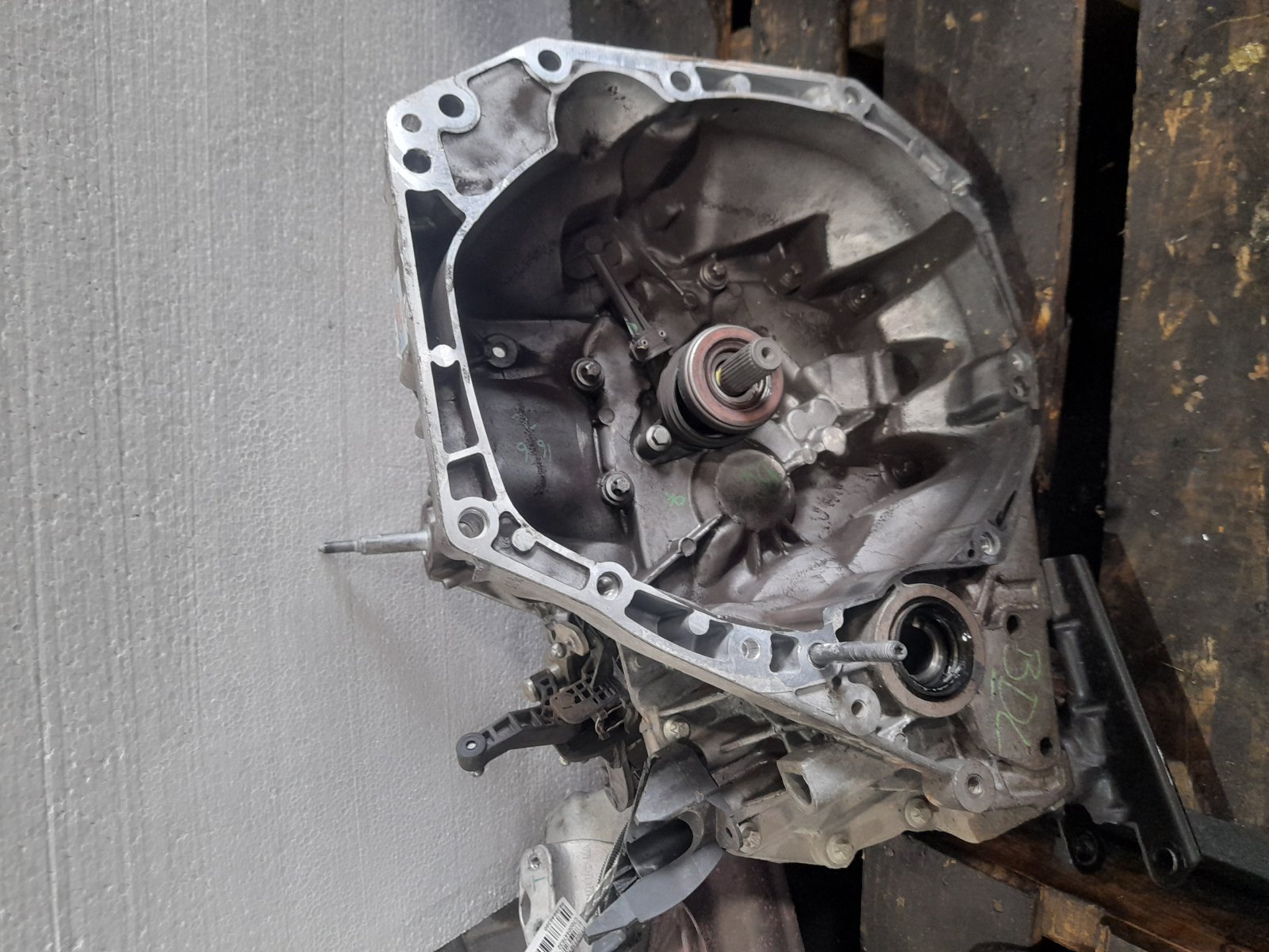 Caja De Velocidades Renault Logan 2023 - 7695651