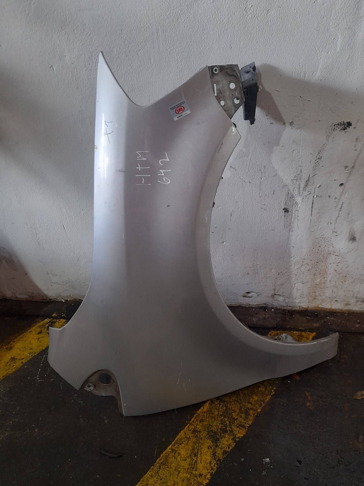 Guardabarro Del. Der Volkswagen Fox 2009 - 7181068